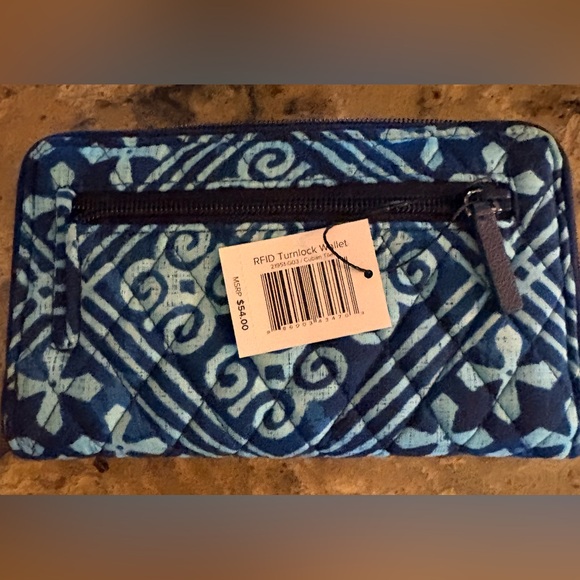 NWT Vera Bradley Turn Key Wallet - Picture 3 of 7